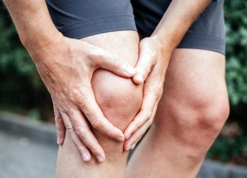man's leg with a meniscus tear